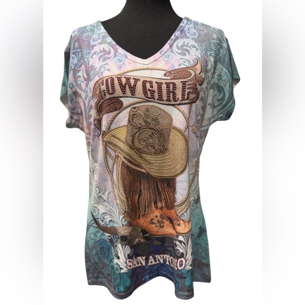 Sweet Gisele Western Cowgirl Graphics w/ Rhinestones V-Neck Tee - size XL